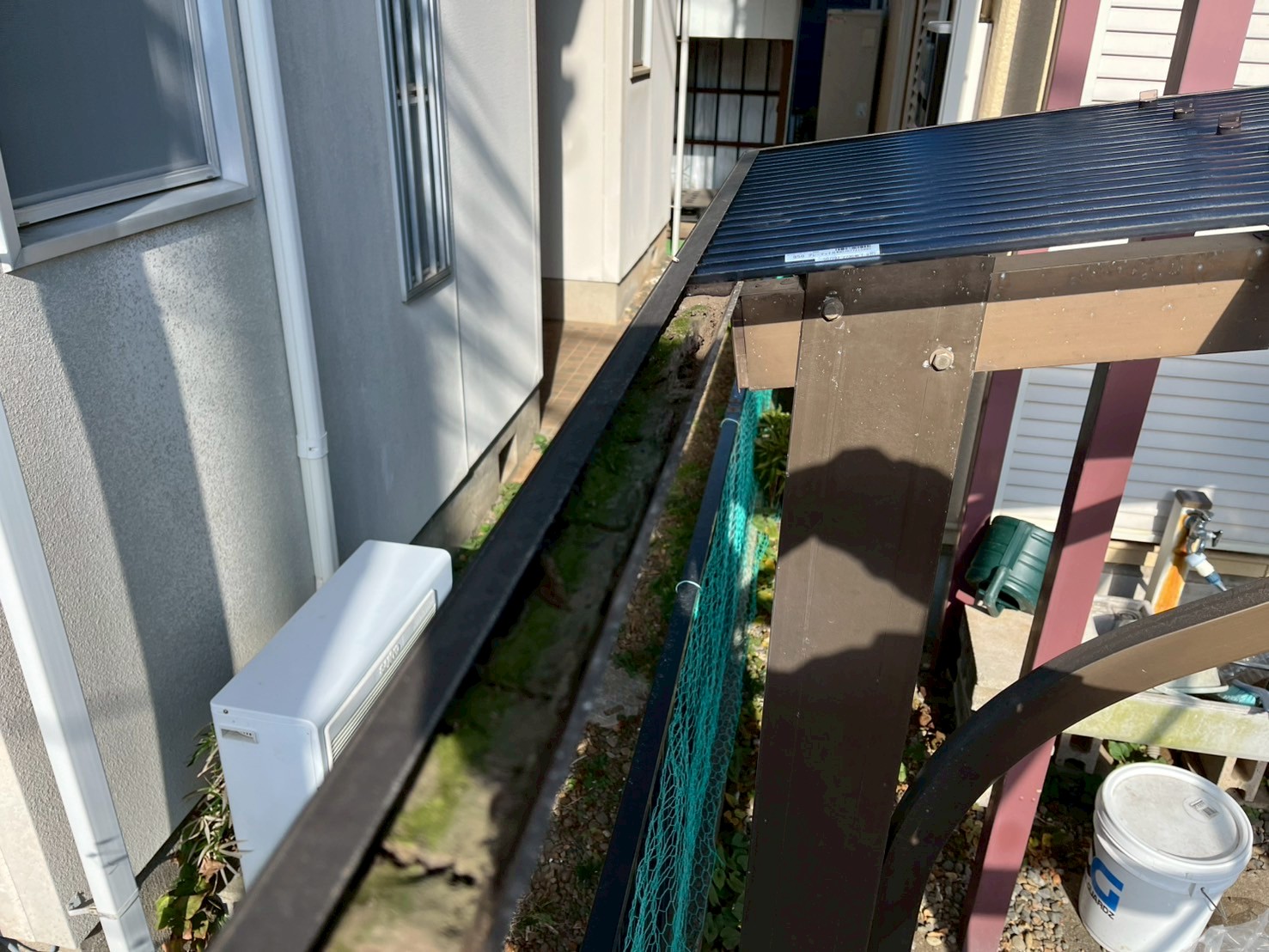 固定位置の調整と穴あけ